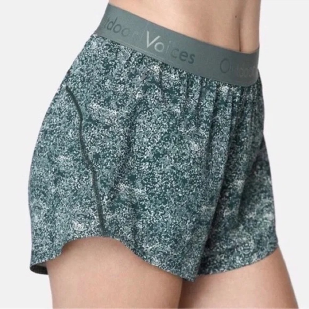 Outdoor Voices Relay Shorts Small